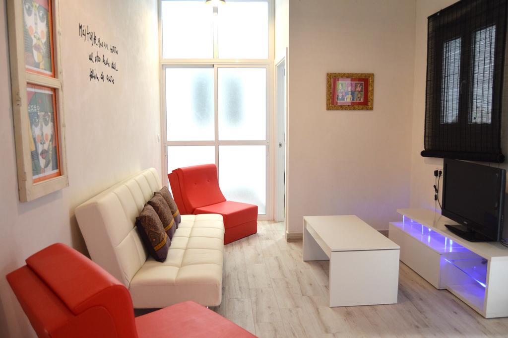 Apartamento 19 Dias Y Muchas Noches กาดิซ ภายนอก รูปภาพ